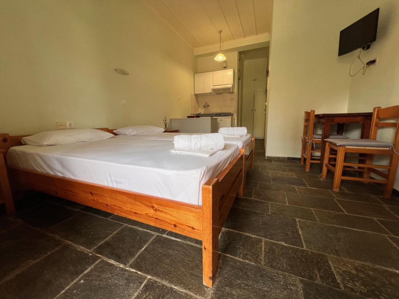 Kastro Aggeliki Appartement Kardhamili Buitenkant foto